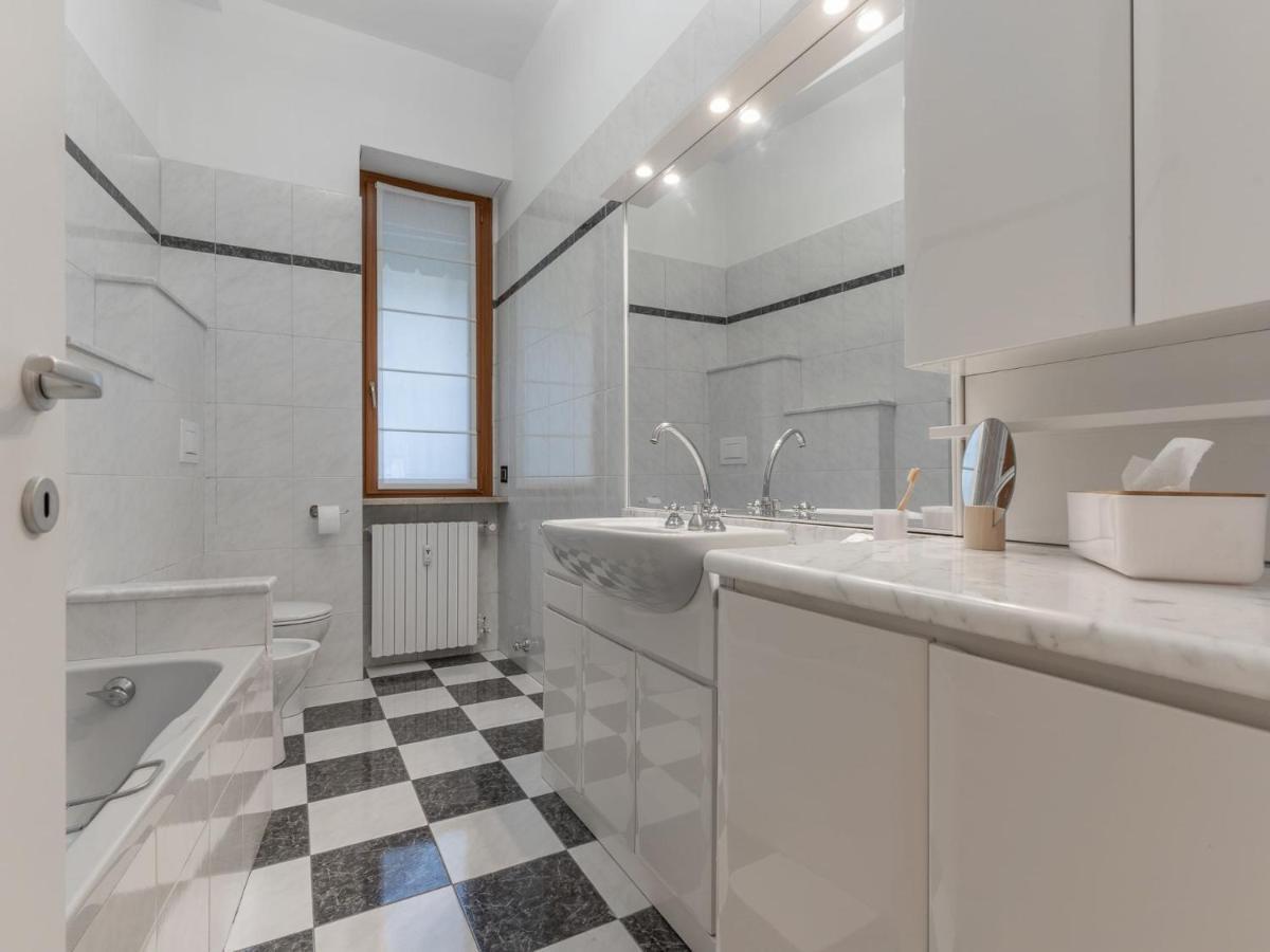 The Best Rent - Spacious Three-Bedroom Apartment In Moscova Milán Exteriér fotografie