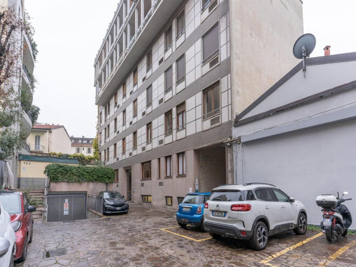 The Best Rent - Spacious Three-Bedroom Apartment In Moscova Milán Exteriér fotografie